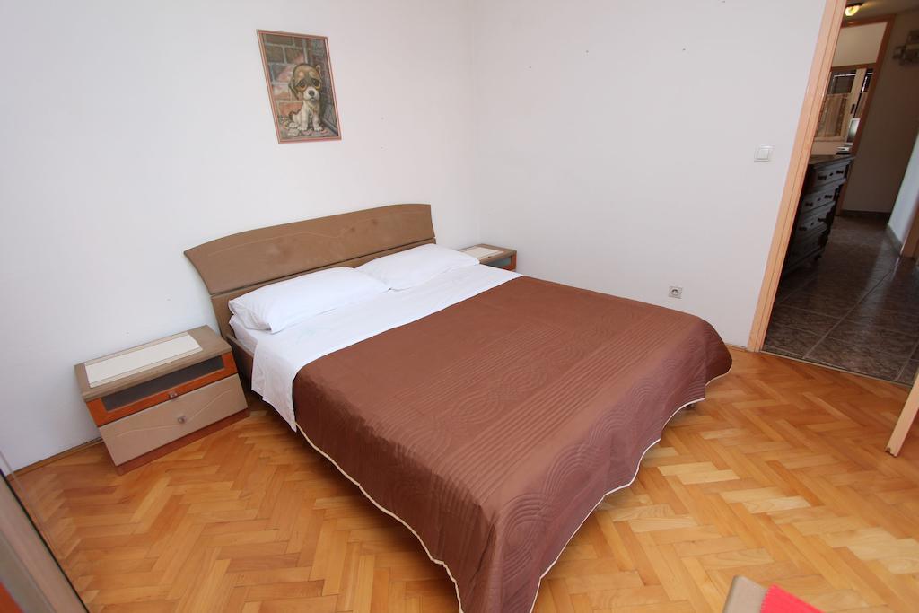 روفينج Apartment Meynuel الغرفة الصورة